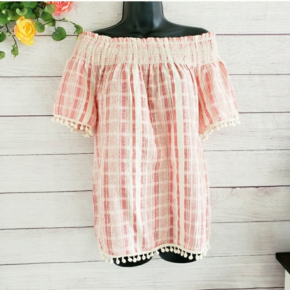 NWT Red & White Textured Off-Shoulder Pom Blouse